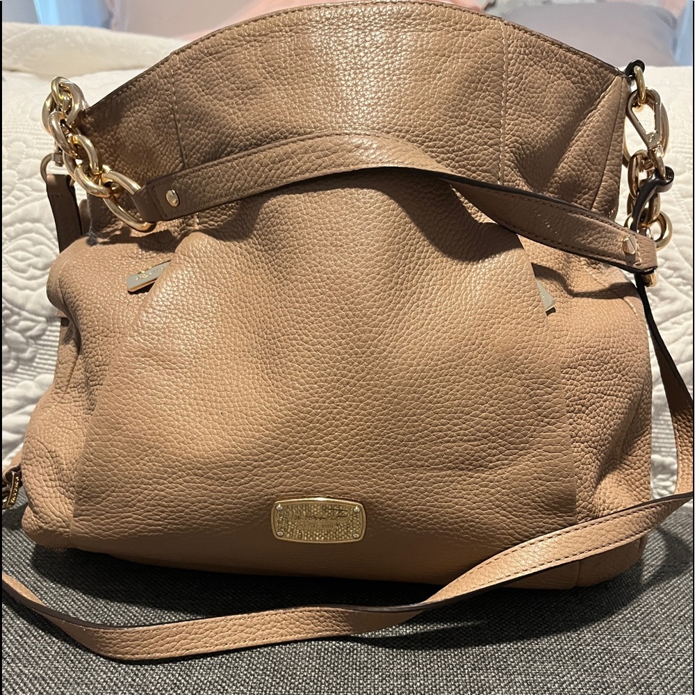 EUC Michael Kors Large Shoulder Bag Tote Hobo Pebbled Leather